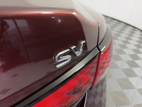 Certified 2023 Nissan Sentra SV FWD image 17