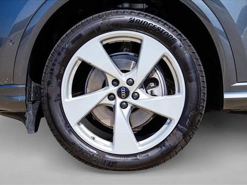 Certified 2025 Audi Q5 Premium Plus w/ Premium Plus image 9