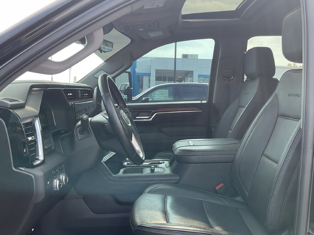 Used 2025 GMC Sierra 2500 Denali w/ Denali Reserve Package AWD/4WD image 16