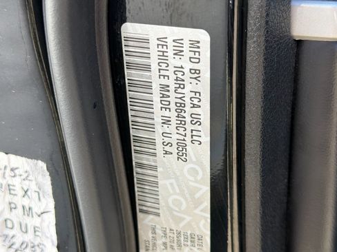 Used 2024 Jeep Grand Cherokee Limited 4xe AWD/4WD image 41