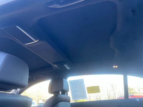 Used 2019 BMW 750i xDrive image 32