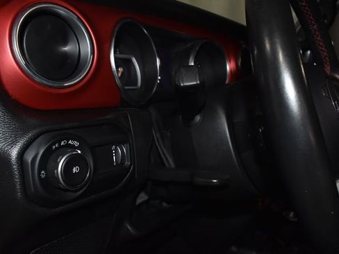 Used 2023 Jeep Wrangler Unlimited Rubicon w/ Xtreme Recon 35" Tire Package image 24