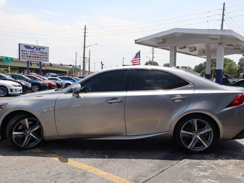 Used 2018 Lexus IS 300 w/ Premium Package RWD image 7