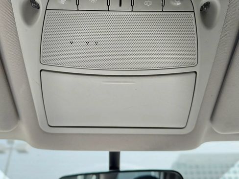 Used 2016 Nissan Rogue S FWD image 19