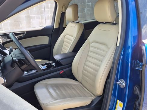 Used 2018 Ford Edge SEL w/ Equipment Group 201A FWD image 15