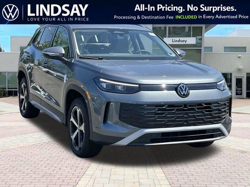 New 2026 Volkswagen Tiguan SE AWD/4WD image 1