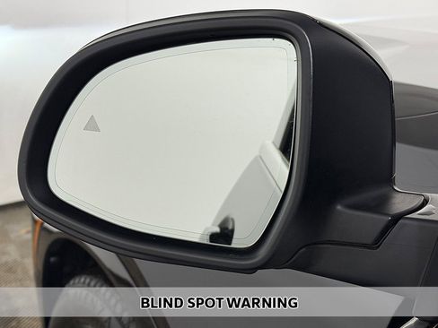 Used 2023 BMW X7 xDrive40i w/ Premium Package image 8