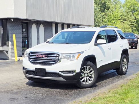 Used 2019 GMC Acadia SLE FWD image 2