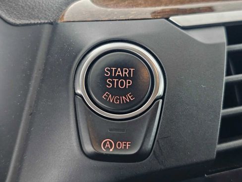 Used 2019 BMW X3 sDrive30i w/ Driving Assistance Package image 29