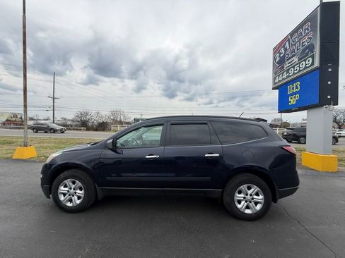 Used 2015 Chevrolet Traverse LS image 7