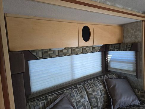 Used 2006 Ford E-450 and Econoline 450 RWD image 24