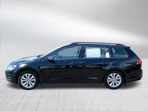 Used 2017 Volkswagen Golf S AWD/4WD image 4