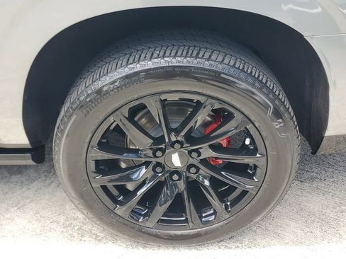 Certified 2024 Cadillac Escalade ESV Sport Platinum w/ LPO, ONYX Package image 7