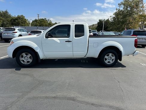 Used 2020 Nissan Frontier S w/ S Utility Package RWD image 2