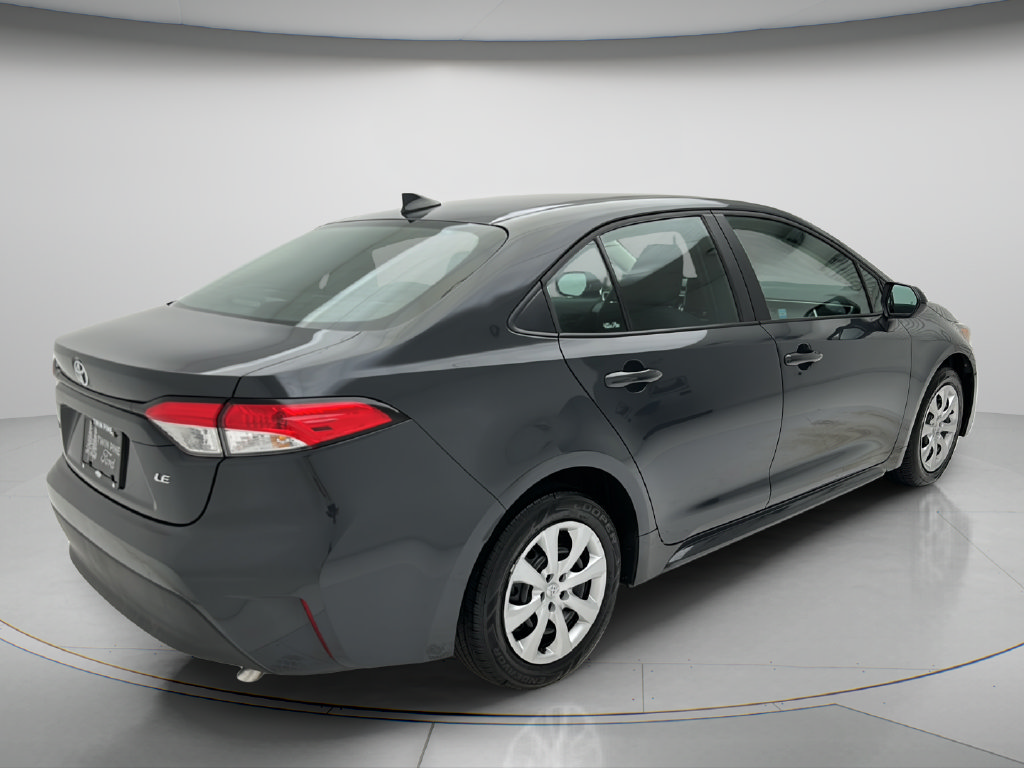 Used 2025 Toyota Corolla LE FWD image 5