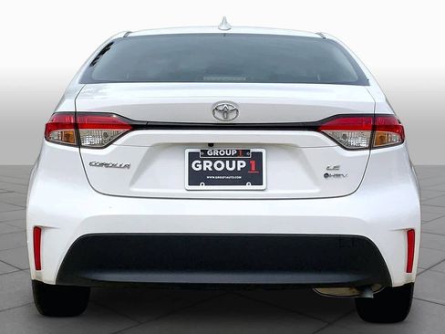 Used 2026 Toyota Corolla LE FWD image 5