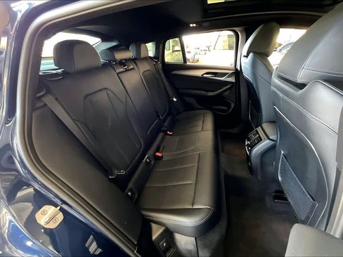 Used 2024 BMW X4 xDrive30i image 21