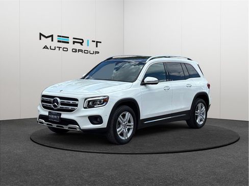 Used 2023 Mercedes-Benz GLB 250 4MATIC image 4