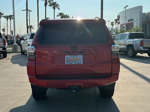 Used 2019 Toyota 4Runner SR5 RWD image 23
