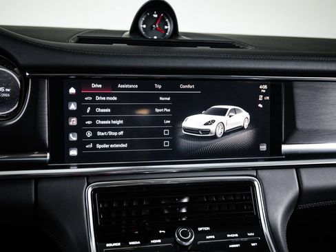 Certified 2022 Porsche Panamera 4 AWD/4WD image 18
