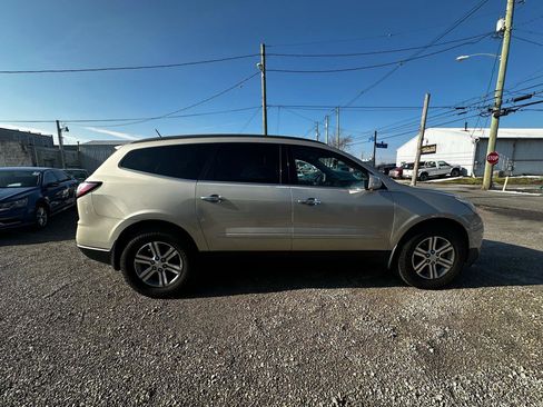 Used 2016 Chevrolet Traverse LT image 5