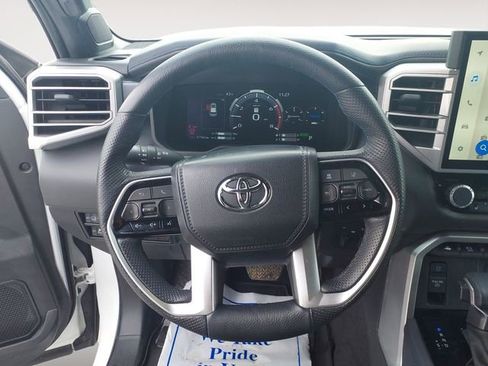 Certified 2024 Toyota Sequoia Platinum AWD/4WD image 12