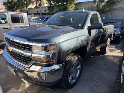 Used 2018 Chevrolet Silverado 1500 LT w/ LT Convenience Package