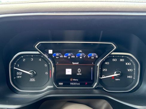 Used 2021 GMC Yukon XL Denali w/ Denali Premium Package image 36