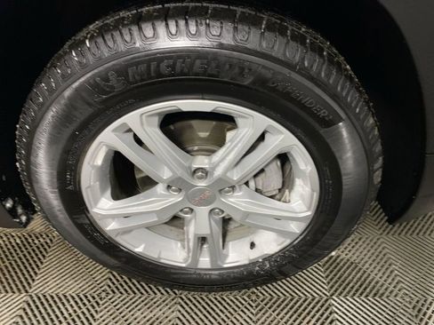 Certified 2023 GMC Terrain SLE w/ Driver Convenience Package image 10