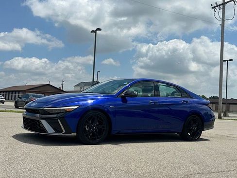 Used 2025 Hyundai Elantra N Line FWD image 2