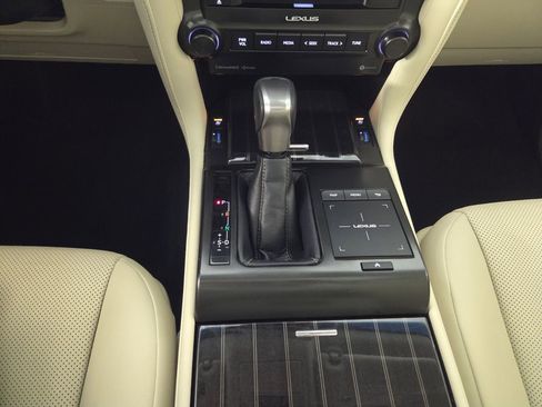 Used 2023 Lexus GX 460 Premium w/ Premium Package AWD/4WD image 18