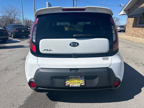 Used 2016 Kia Soul w/ Convenience Package FWD image 6