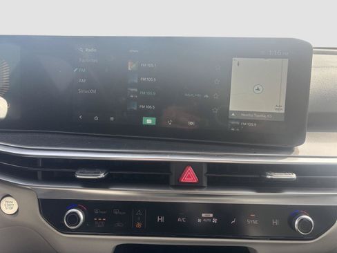 Used 2025 Kia Sorento S FWD image 17