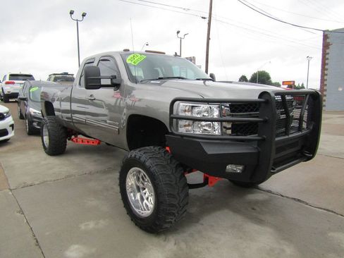 Used 2012 Chevrolet Silverado 2500 LTZ w/ LTZ Plus Package AWD/4WD image 2