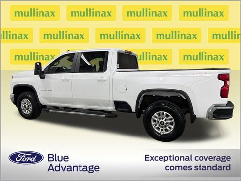 Used 2025 Chevrolet Silverado 2500 LT w/ Convenience Package AWD/4WD image 11