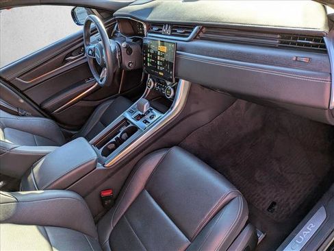 Used 2024 Jaguar XF R-Dynamic SE image 27