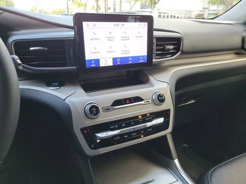 Used 2023 Ford Explorer XLT w/ Equipment Group 202A RWD image 25