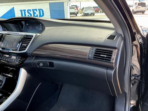 Used 2016 Honda Accord EX-L image 18