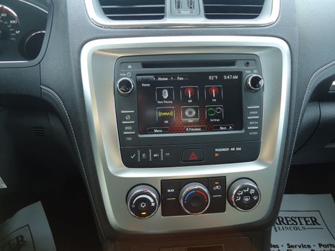 Used 2016 GMC Acadia SLE AWD/4WD image 15
