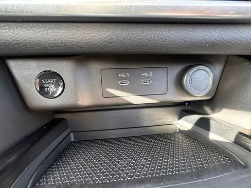 Certified 2025 Nissan Rogue SV FWD image 23