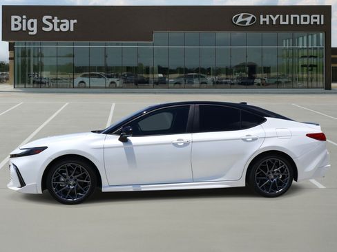Used 2025 Toyota Camry XSE w/ Premium Package FWD image 2