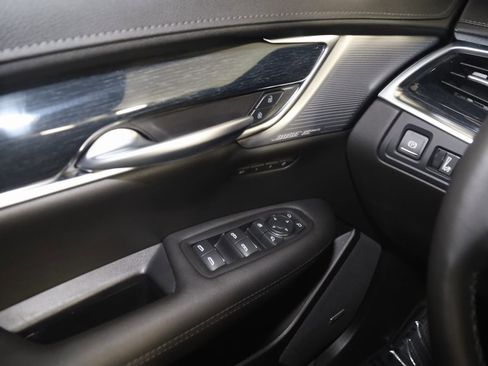 Used 2024 Cadillac XT5 Premium Luxury image 37
