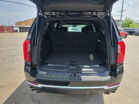 New 2026 GMC Yukon XL Denali AWD/4WD image 14