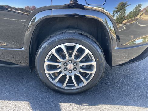 Used 2022 GMC Acadia Denali w/ Denali Ultimate Package image 35