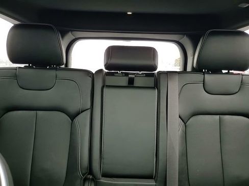 Used 2023 Jeep Grand Cherokee Overland w/ Luxury Tech Group IV image 25