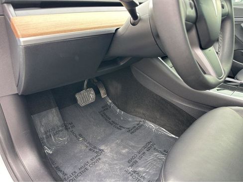 Used 2020 Tesla Model 3 Standard Range Plus image 28