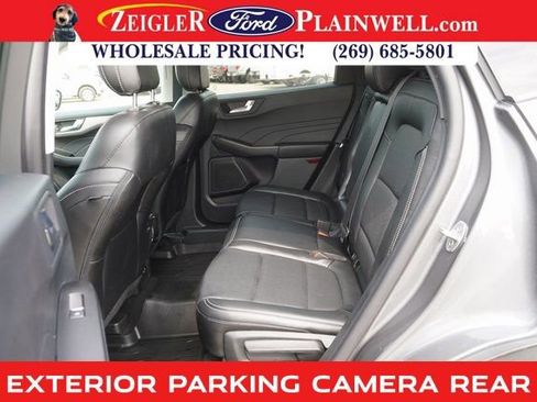Used 2022 Ford Escape SEL image 12