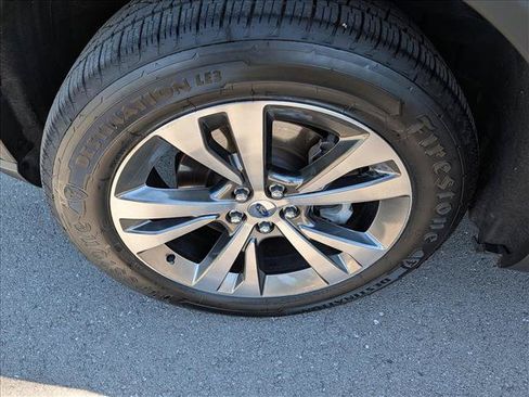 Used 2020 Ford Explorer Platinum w/ Premium Technology Package AWD/4WD image 9