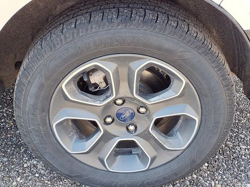 Used 2020 Ford EcoSport S image 9