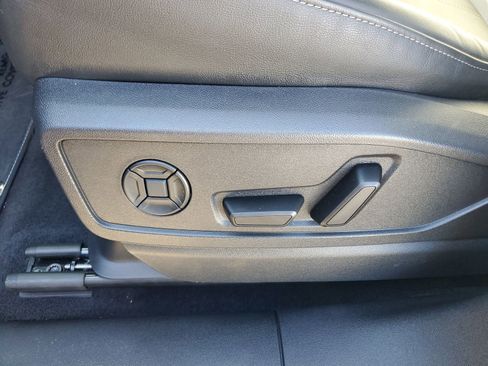 Used 2025 Audi Q5 Premium w/ Convenience Package image 22